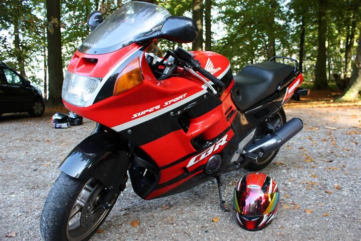 Honda CBR1000F - 1stk motorvejsfærge :) billede 1