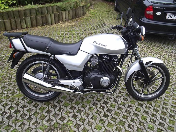 Suzuki GSX400 E * SOLGT * billede 2