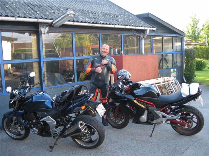 Kawasaki ER-6f - DBAs Peter Rahbek med vores cykler. 800 km. landevej den dag! billede 7