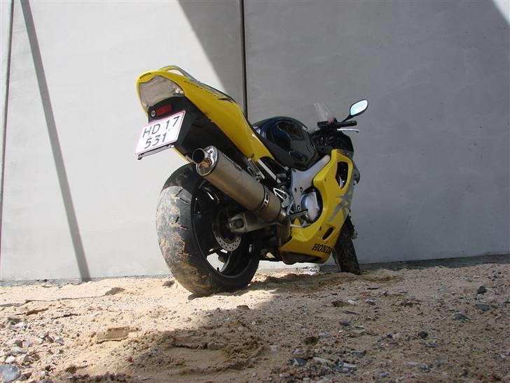 Honda CBR 600 F4 **SOLGT** billede 5