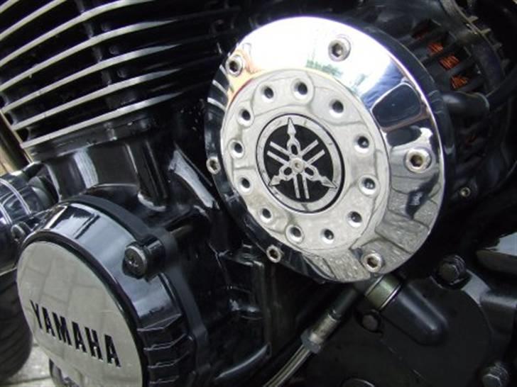 Yamaha XJR 1300 (solgt) - Endnu et blankt cover - dejligt håndværk, der pynter. billede 15