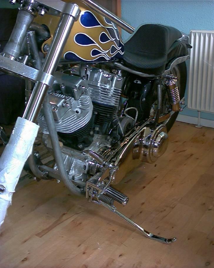 Harley Davidson shovel solgt billede 2