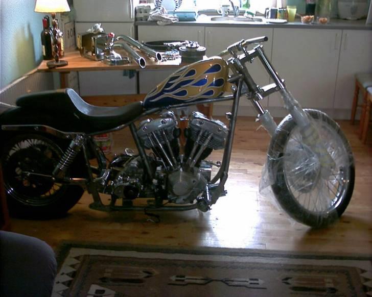 Harley Davidson shovel solgt billede 3