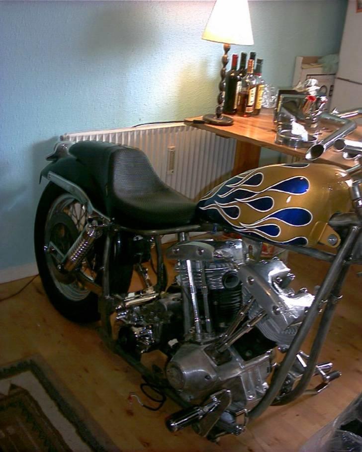 Harley Davidson shovel solgt billede 6