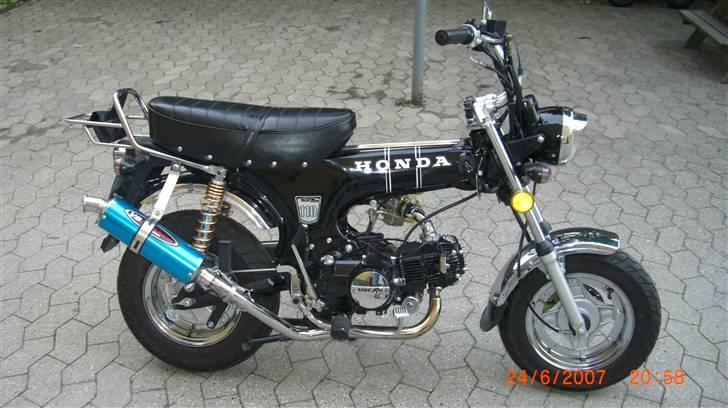 Honda                       DAX billede 16