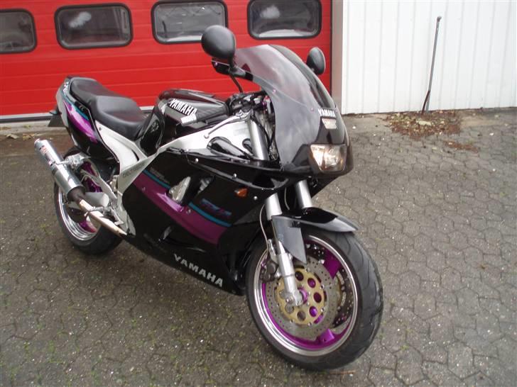 Yamaha fzr 1000 (total skadet) billede 4