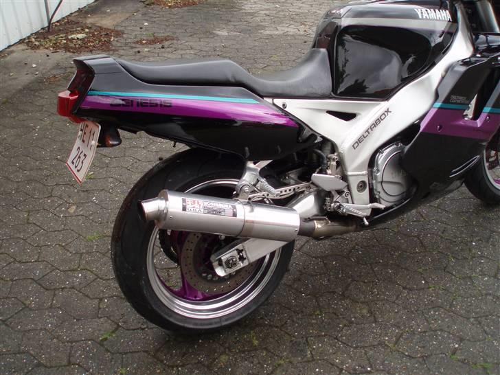 Yamaha fzr 1000 (total skadet) billede 5