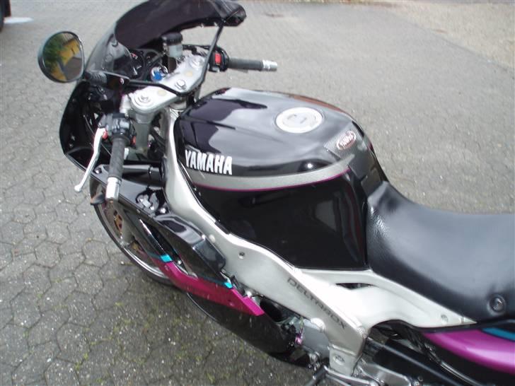 Yamaha fzr 1000 (total skadet) billede 7