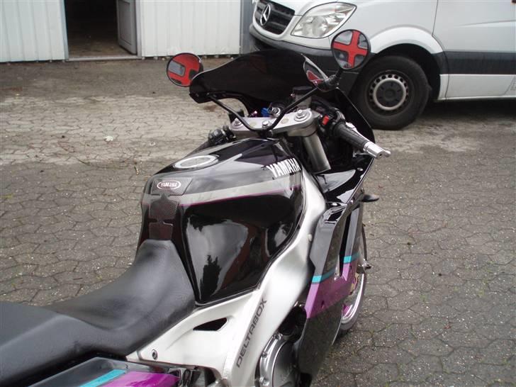 Yamaha fzr 1000 (total skadet) billede 12