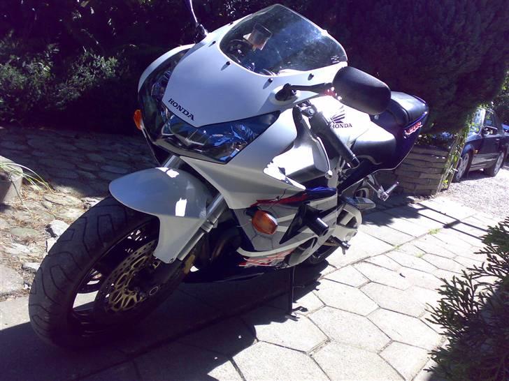 Honda CBR 954 RR billede 8