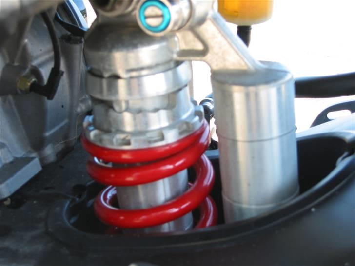 Yamaha R6 billede 11