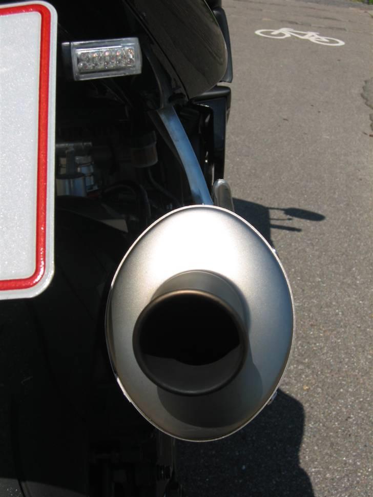 Yamaha R6 billede 13