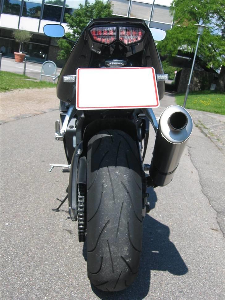 Yamaha R6 billede 14