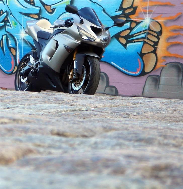 Kawasaki ZX6R 636 billede 1