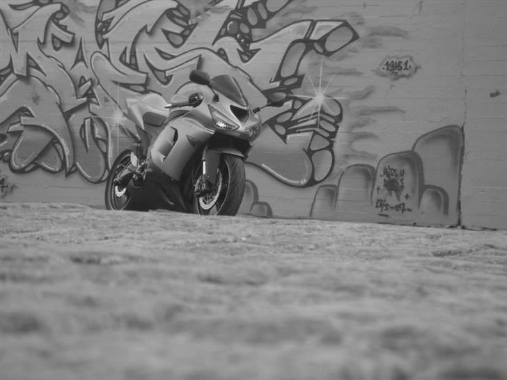 Kawasaki ZX6R 636 billede 9