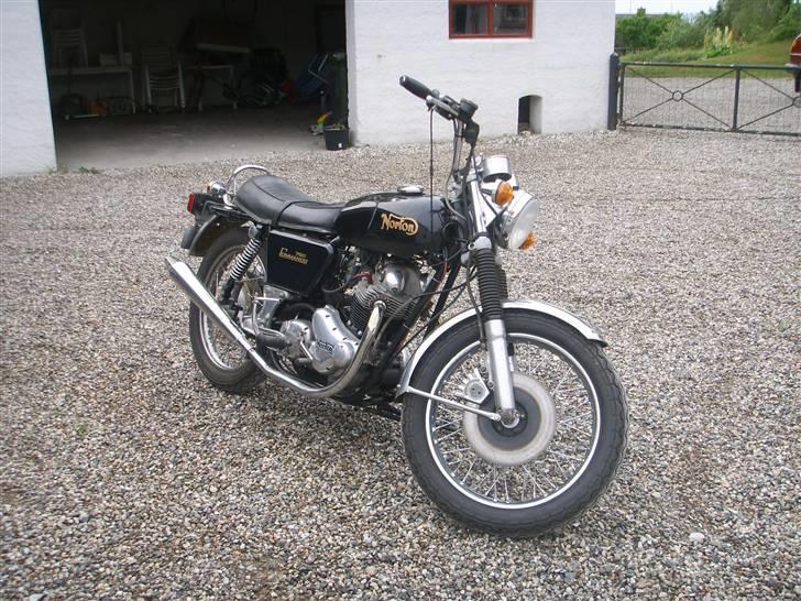 Norton commando 750 roadster  - før hvor den ikke var så pæn  billede 15