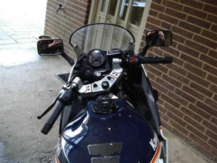 Kawasaki Gpz 600R - Lidt tank, lidt instrument,  og spejle billede 3