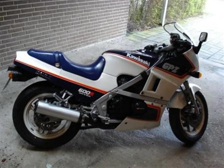 Kawasaki Gpz 600R - højre billede 8