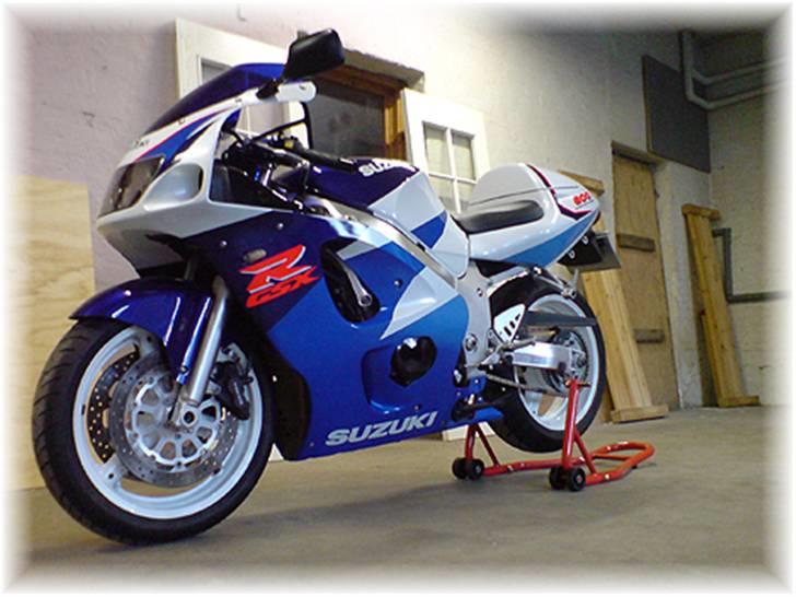 Suzuki Gsxr 600 (SOLGT) billede 2