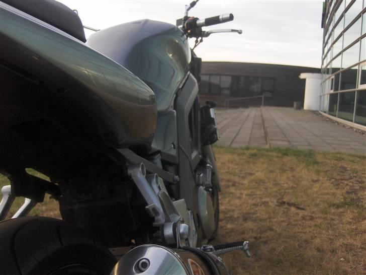 Suzuki SV650AK7 - solgt billede 2