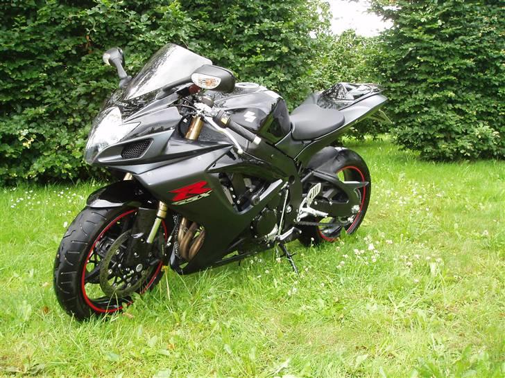 Suzuki GSX R 600 ( SOLGT) billede 6