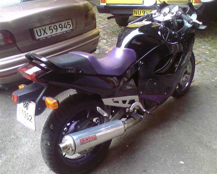 Suzuki gsx 600f *SOLGT* billede 3