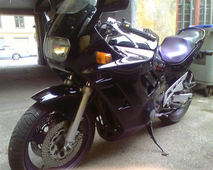 Suzuki gsx 600f *SOLGT* billede 4