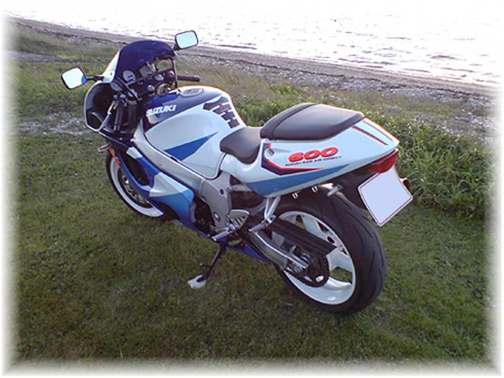 Suzuki Gsxr 600 (SOLGT) billede 7