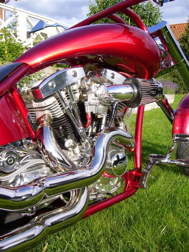 Harley Davidson Shovelhead  - Benzin tank - specialfremstillet af firmaet Independent. Modificeret af Unitrade. Fremrykker fra Excel. billede 4