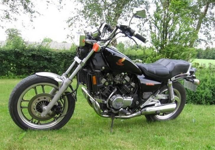 Honda VF 500 C - Magna*solgt* billede 1