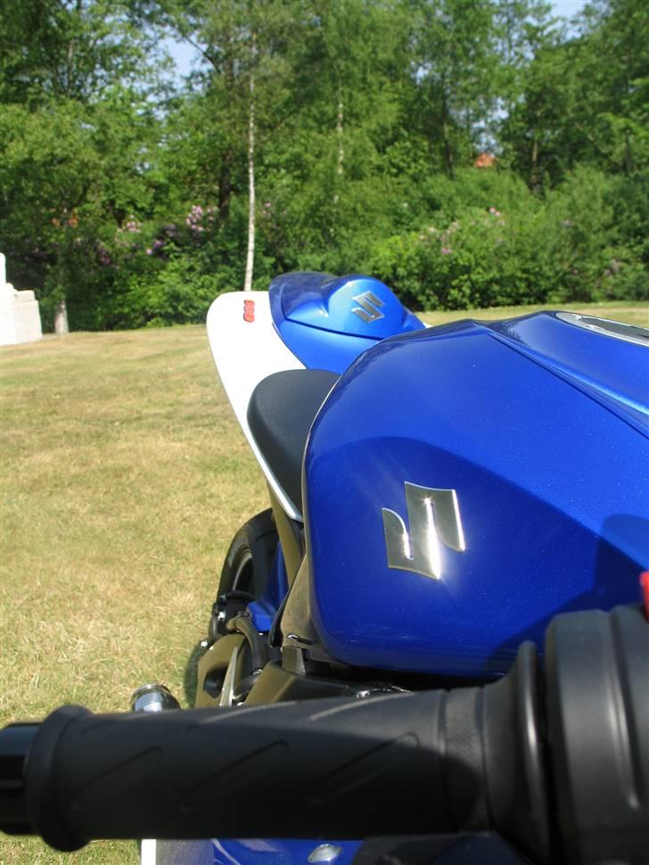 Suzuki gsxr 600 K7 (SOLGT) billede 8