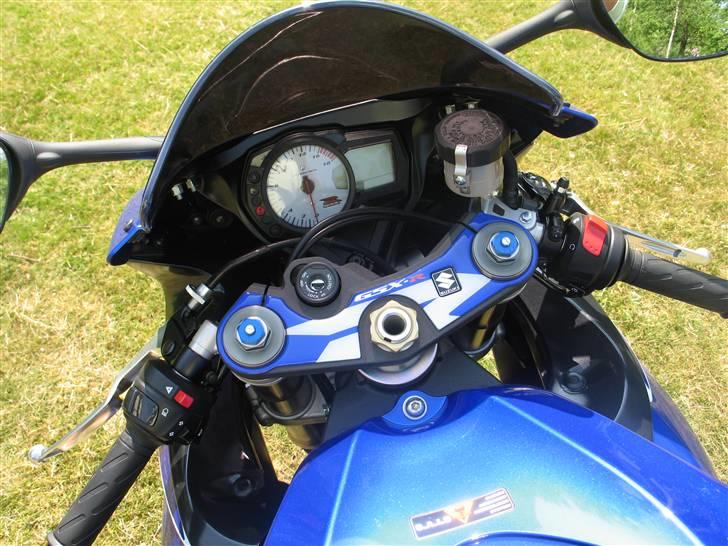 Suzuki gsxr 600 K7 (SOLGT) billede 10