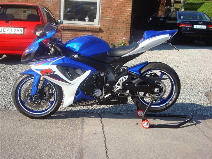 Suzuki gsxr 600 K7 (SOLGT) billede 12