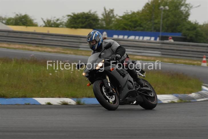 Yamaha YZF R6 billede 11