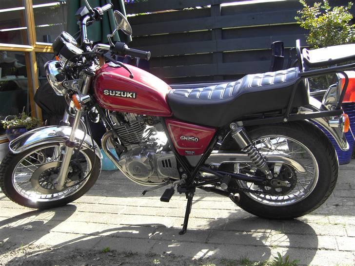 Suzuki GN 250  (SÆLGES) billede 1