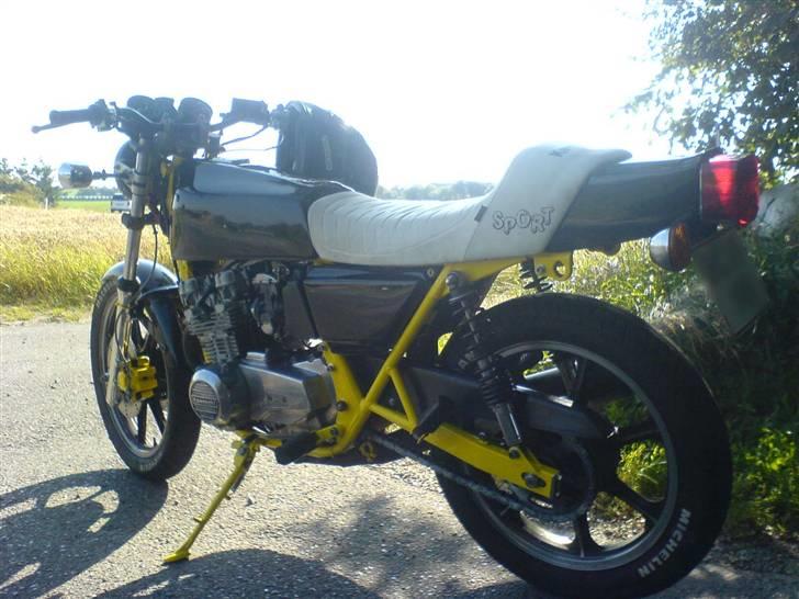 Kawasaki Z400J | Solgt billede 3