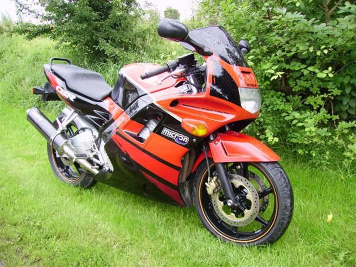 Honda CBR 600 F2 pc25 - Forfra. billede 5