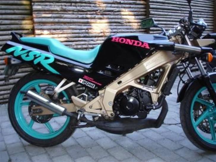 Honda NSR 125 F (SOLGT) billede 2