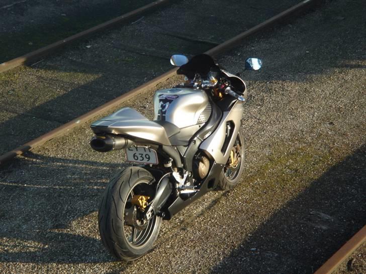 Kawasaki ZX6R 636 billede 15