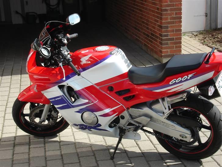 Honda CBR600F "solgt" billede 17