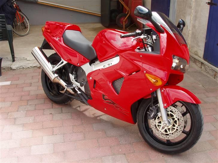 Honda vfr 800 billede 1