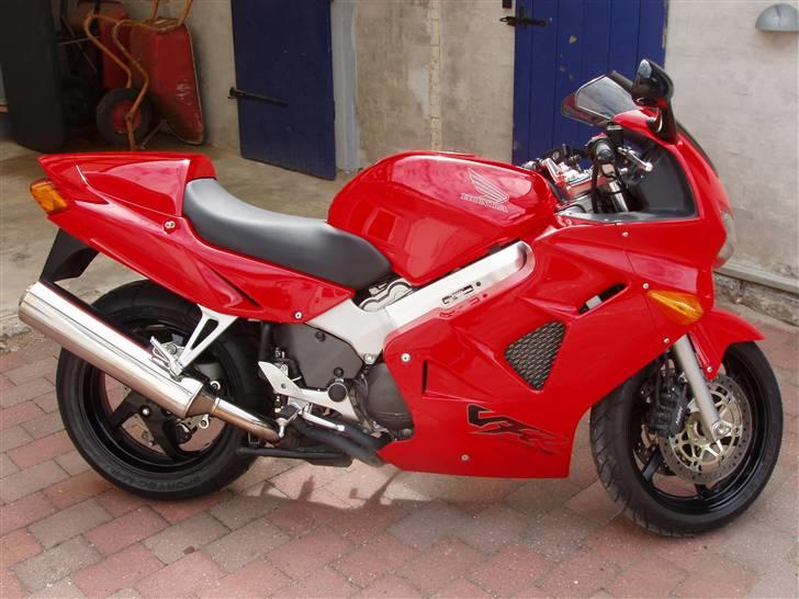 Honda vfr 800 billede 2