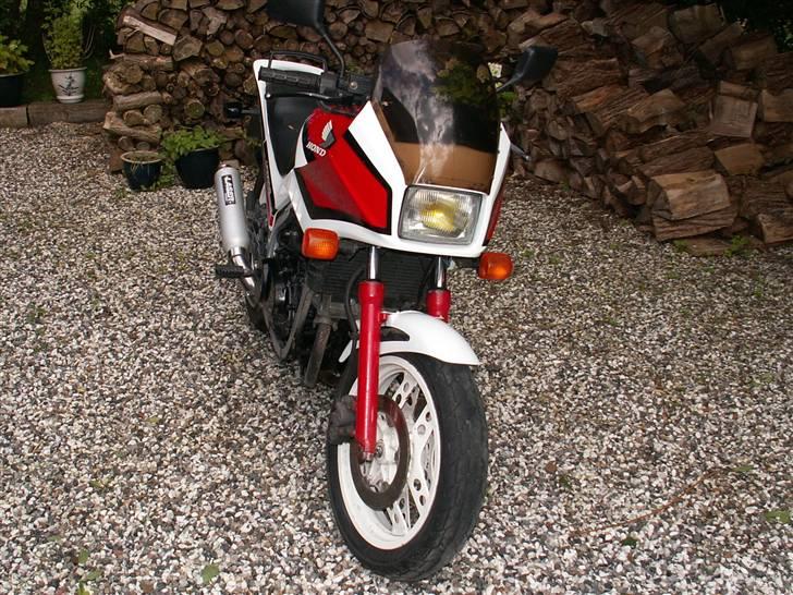 Honda VF 500 F billede 3