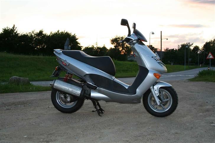 Aprilia Leonardo 150cc (Solgt) billede 2