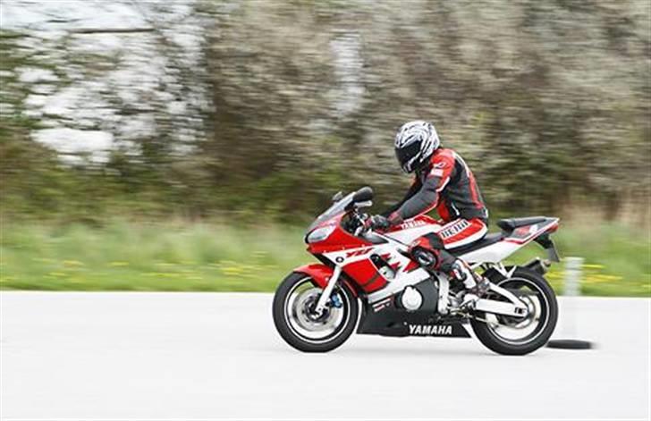 Yamaha YZF R6 -SOLGT- billede 6