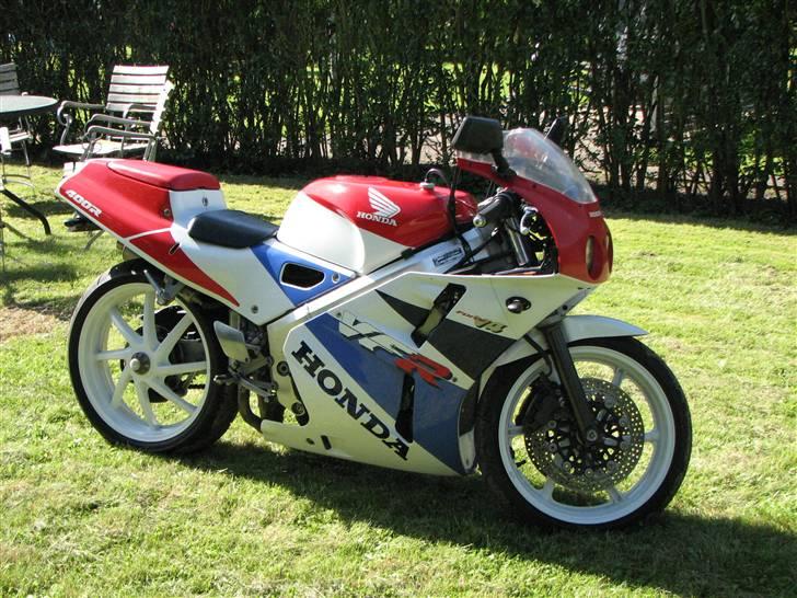 Honda vfr 400 характеристики