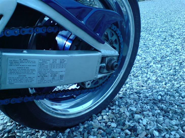 Suzuki GSXR 750 SRAD (solgt) - de nye hjemmelavet styrender... nice billede 9