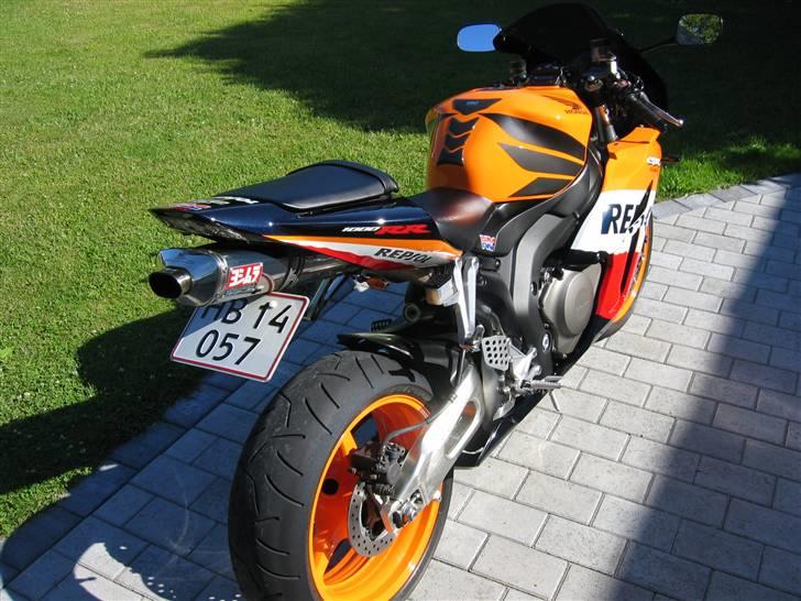 Honda CBR 1000 RR billede 2