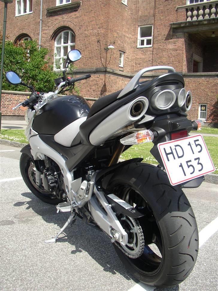 Suzuki GSR 600 K6 billede 2