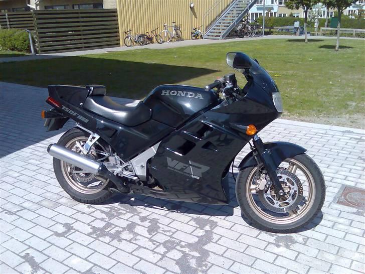 Honda VFR 750 - Solgt billede 1